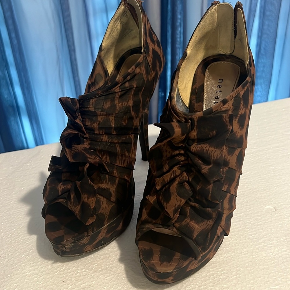 Closet clean out size 8.5